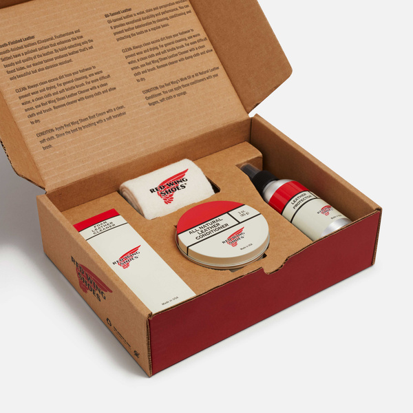 98030 - OIL-TANNED LEATHER CARE KIT